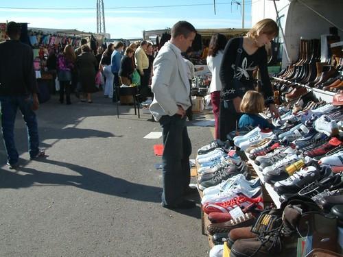 Abierto el plazo para renovar y adjudicar nuevas licencias para el ejercicio 2016 en el mercadillo dominical de Vícar