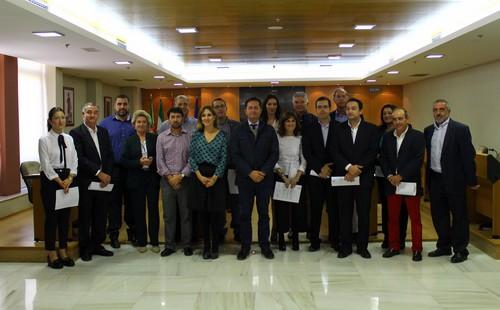 Un total de 12 empelados públicos han jurado o prometido su nueva plaza ante el alcalde de El Ejido, Francisco Góngora