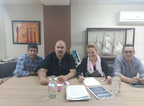 El PSOE de El Ejido mantiene una reunión con Adela Segura para analizar temas educativos del municipio