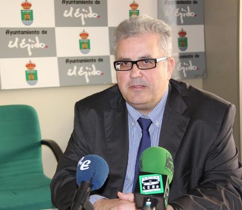 El PSOE de El Ejido rechaza de plano los presupuestos municipales para 2016