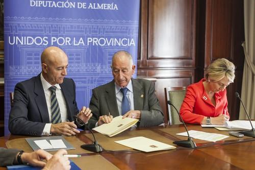 Diputación, Cámara  y Roquetas se alían para promover actividades e instalaciones cinematográficas en la provincia