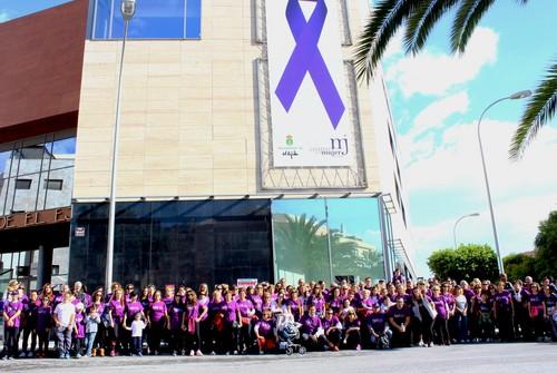 La sociedad ejidense se vuelca en las actividades organizadas por el Ayuntamiento con motivo del Día Contra la Violencia de Género