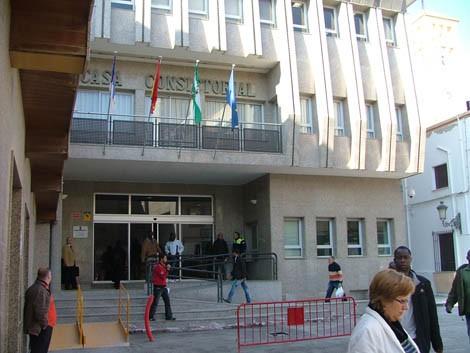 El PSOE lamenta que Ciudadanos se una al PP para aprobar unos presupuestos  que “no miran por los roqueteros