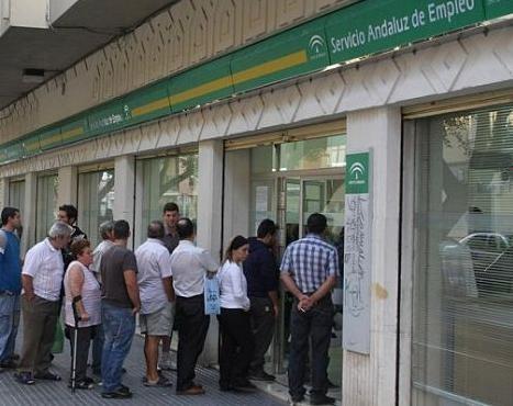 Almería registra 3.864 parados menos en el mes de noviembre