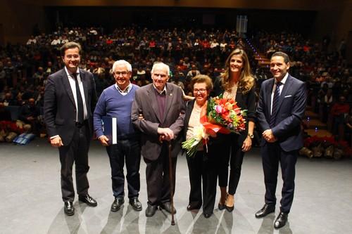 Casi un millar de mayores de todo el municipio celebran la Navidad en el Auditorio con una gala municipal dedicada a ellos