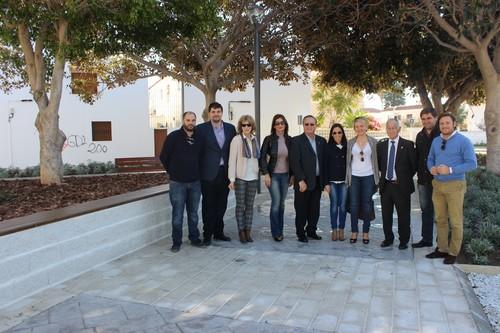 Inaugurada la remodelación de la Plaza Tajillo en Roquetas de Mar