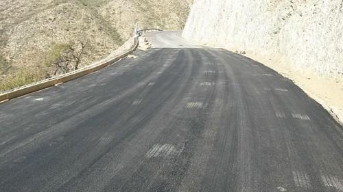Diputación reconstruye la plataforma y repara los daños por lluvias en la carretera de La Parra