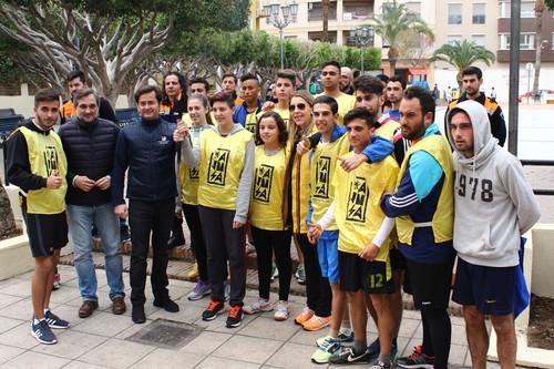 San Agustín vive una noche mágica con su tradicional hoguera de San Antón