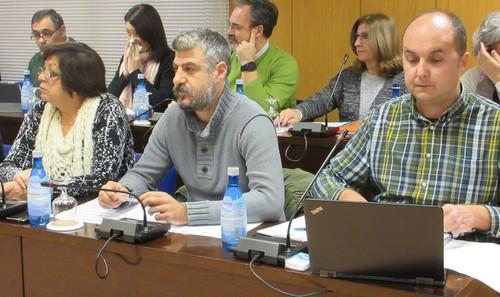 IU eleva al Pleno de Roquetas el problema de los envenenamientos de perros y los problemas de higiene en la vía pública