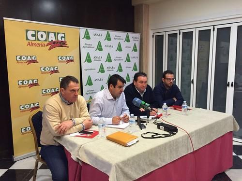 Los bajos precios llevan a COAG y ASAJA a convocar un paro total del campo almeriense el 4 de febrero