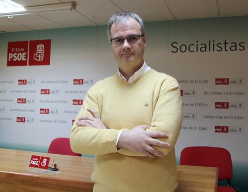 El PSOE de El Ejido pide que se amplíe el horario de la biblioteca y que abra diariamente en periodos de exámenes