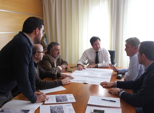 El Ayuntamiento trabaja junto a vecinos de Matagorda en las soluciones para el drenaje y recogida de pluviales en el Paraje ‘El Llano’