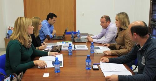 El Ayuntamiento de Adra e Hidralia analizan inversiones realizadas y proyectos futuros para mejorar el servicio