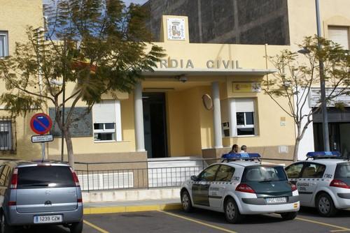 La Guardia Civil detiene a un vecino de Roquetas como presunto autor de un delito de exhibicionismo