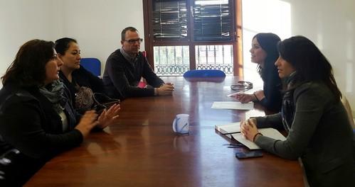 Ayuntamiento y Diputación intensificarán su colaboración para impulsar el comercio abderitano