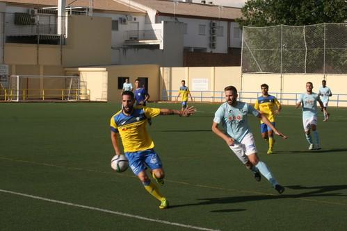 El CD El Ejido se enfrenta este domingo al Huétor Tájar con el claro objetivo de sumar una victoria para seguir aspirando al play off