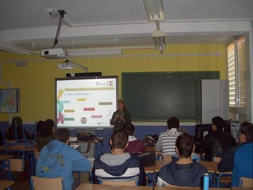 Alumnos de Secundaria y Bachillerato de El Ejido aprenden a ser emprendedores con la Junta