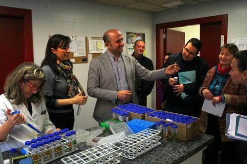 Una veintena de estudiantes de alemán visitan el CUAM para conocer su alto grado de tecnificación y los servicios que presta
