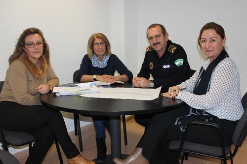 El Área de Ciudad Saludable aplica ya las sanciones de la nueva ordenanza para acabar con los excrementos caninos en la vía pública