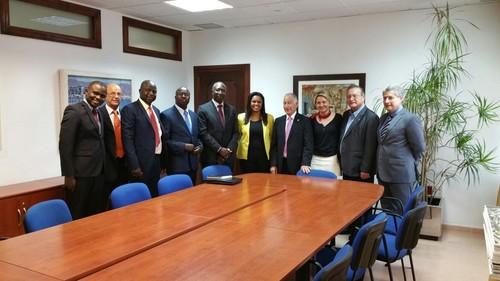 Amat recibe a la secretaria de Estado de Cooperación Internacional y el embajador de Guinea Bissau en España