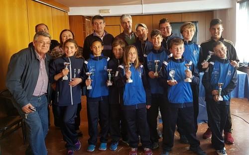 El alcalde y el presidente del Club Náutico de Adra entregan los trofeos del VI Provincial de Almería