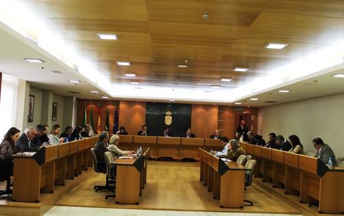 Respaldo unánime a la agricultura tras la aprobación de ayudas y medidas para mejorar los sistemas de gestión de crisis que afecten al sector