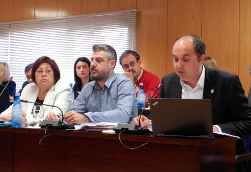 Izquierda Unida desvela en el Pleno la paralización de importantes obras por la mala planificación del equipo de Gobierno de Amat