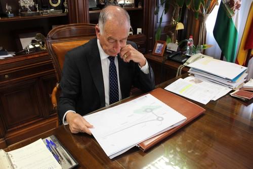 El Ayuntamiento recibe la autorización de Fomento para completar el enlace a la A7 por Aguadulce