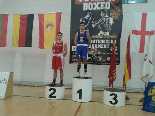 Alberto Alemán se cuelga el ‘Oro’ en el Torneo Internacional Multi-Nation Club Tournament tras vecer al inglés Charlie Lynott