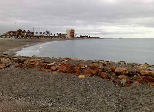 Adra obtiene todos los permisos para habilitar la playa para perros