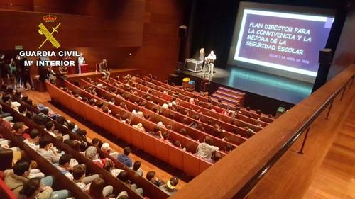 La Guardia Civil imparte una serie de conferencias en Vícar dentro del marco del Plan Director