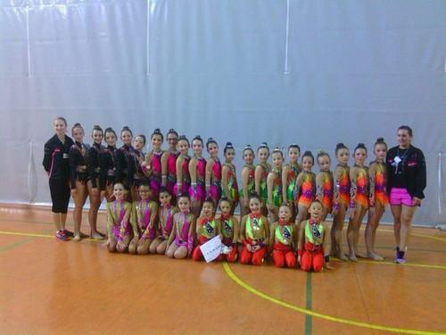 Rítmica El Ejido conquista más de una treintena de medallas en los torneos del fin de semana