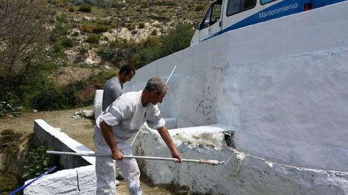 El Ayuntamiento de Adra actúa en El Trebolar de forma previa a sus fiestas