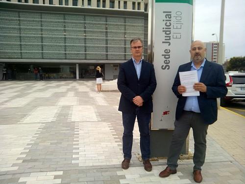 El socialista ejidense Juan José Callejón presenta una denuncia por la revelación de sus datos personales en un documento municipal