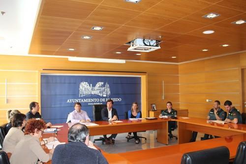 Ayuntamiento, Cuerpos y Fuerzas de Seguridad y Subdelegación constituyen la Comisión Técnica de Violencia de Género