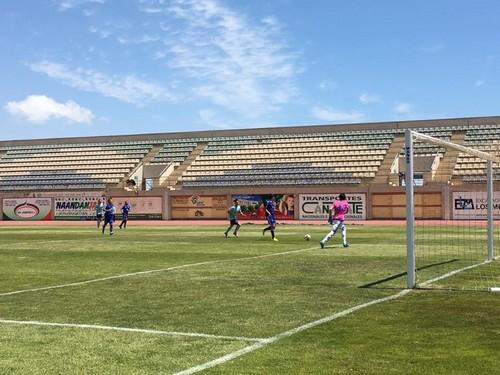 Más de 2.500 aficionados conducen al CD El Ejido hacia el ascenso