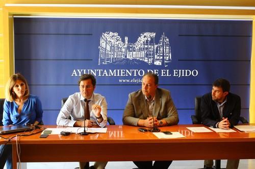 El Consistorio pide a la Junta que deje de culpar al gobierno local y acometa con urgencia la falta de infraestructuras educativas que sufre El Ejido