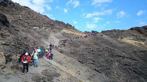La ruta por Las Palomas por Sierra de Gádor cierra el programa de 'Medio Ambiente y Naturaleza 2015-16'