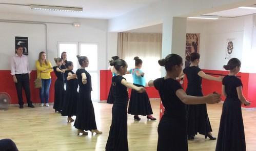 La Escuela Municipal ‘Zambra’ mejora sus instalaciones con la renovación del suelo