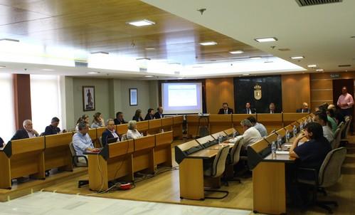 El Pleno da un ‘sí’ unánime para la compra de la parcela, propiedad de la Junta, dónde se ubicará el proyecto de Frutilados