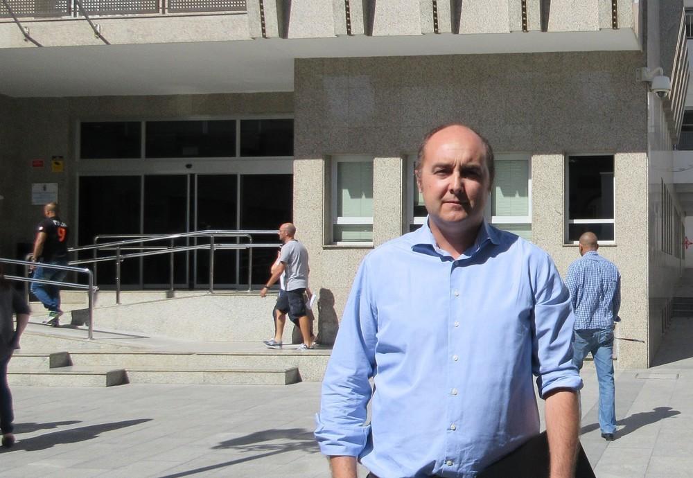 IU anima a los roqueteros a presentar alegaciones contra la subida del recibo de agua y alcantarillado