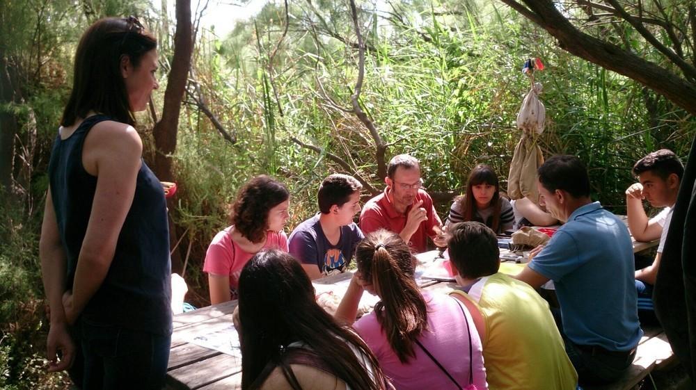 Una treintena de jóvenes conoce Las Albuferas con motivo del Día Mundial del Medio Ambiente