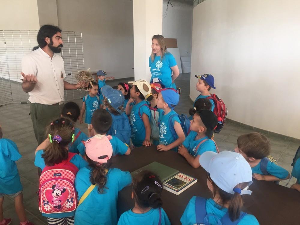 Alumnos del CEIP Jesús de Perceval visitan el Parque Ornitológico Balsa del Sapo
