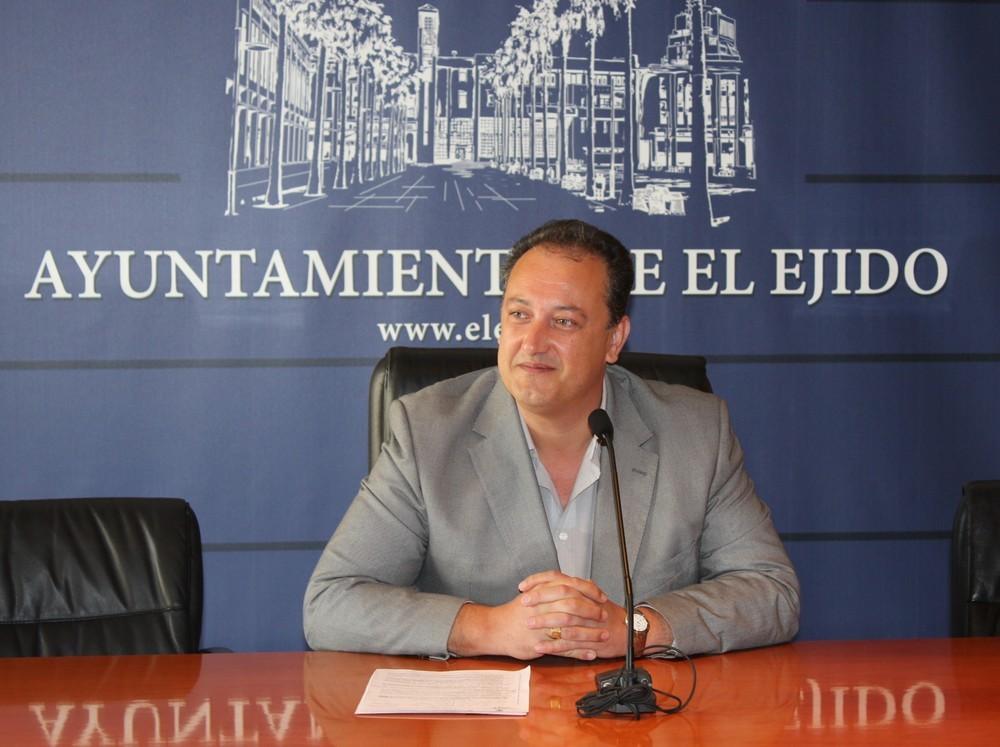  El Ejido fija el periodo medio de pago a proveedores en los 10,92 días y se sitúa como la octava ciudad andaluza que más rápido afronta sus deudas