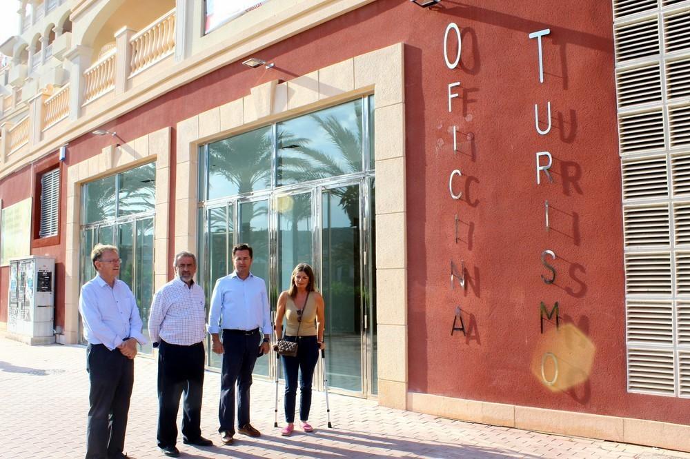 La Oficina de Turismo de Almerimar albergará una sala de estudio durante los meses de verano para escolares y universitarios