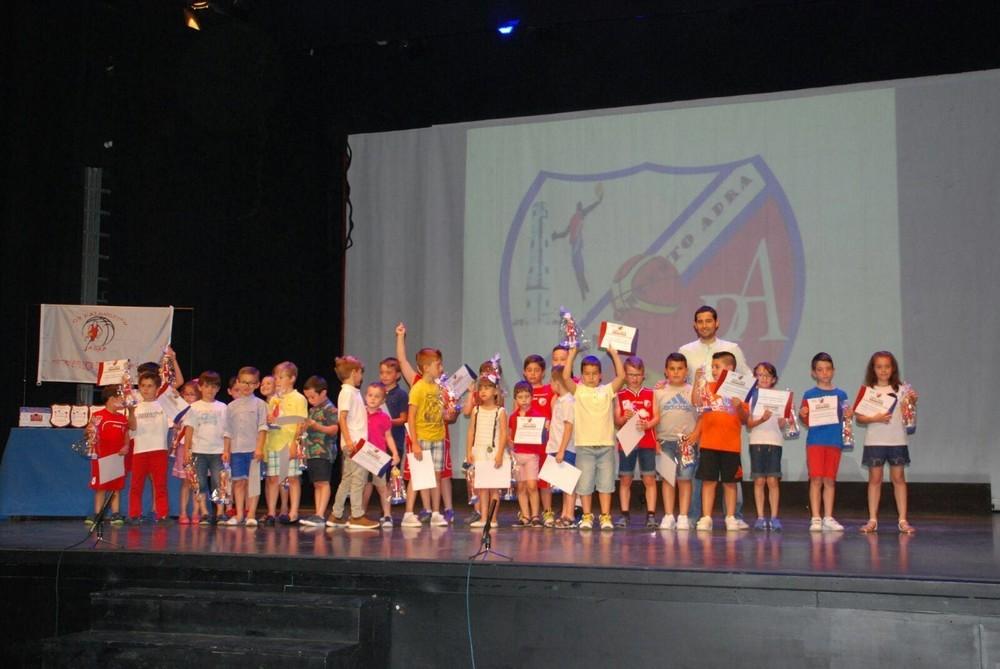 La Escuela Deportiva de Baloncesto de Adra cierra su temporada de mayor crecimiento