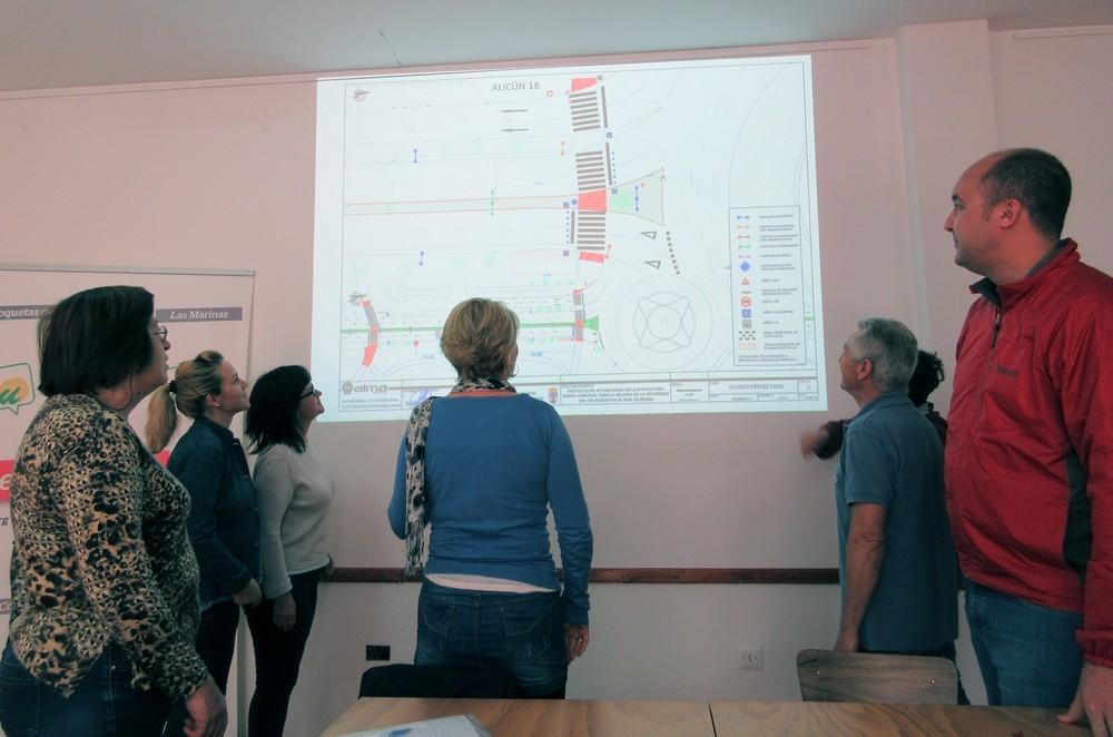 IU Roquetas informa al Defensor del Pueblo de las graves carencias de los trabajos de reforma de los pasos de peatones