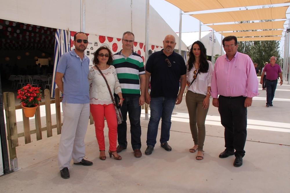 Los socialistas ejidenses animan a los vecinos y visitantes a disfrutar de las fiestas de San Isidro