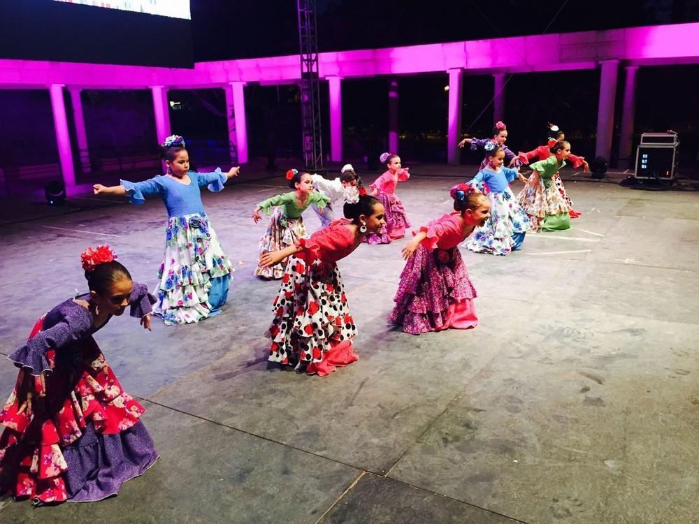 Miles de ejidenses disfrutaron del buen ambiente y animación de la Muestra Local de Grupos de Danza y Gimnasia Rítmica