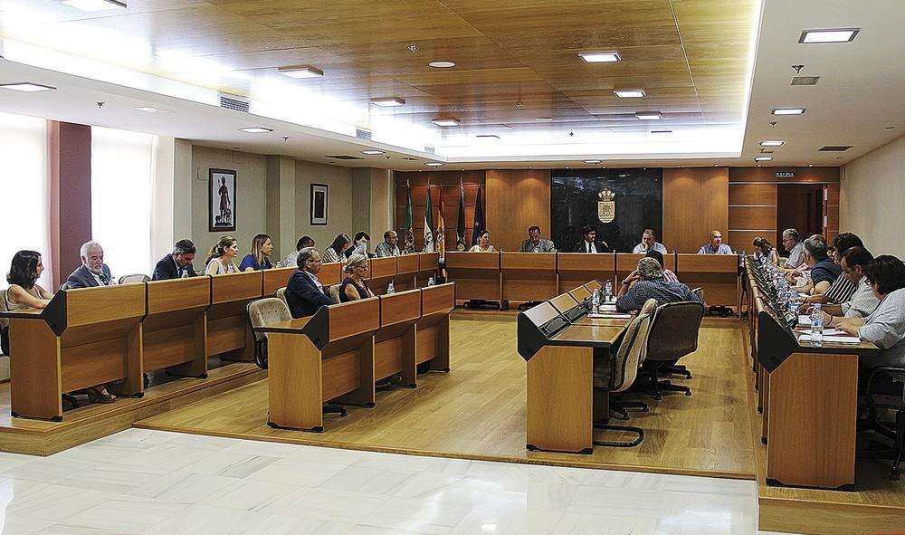 El Pleno da vía libre para acogerse al Fondo de Ordenación del Estado a fin de aliviar la situación de la Tesorería Municipal